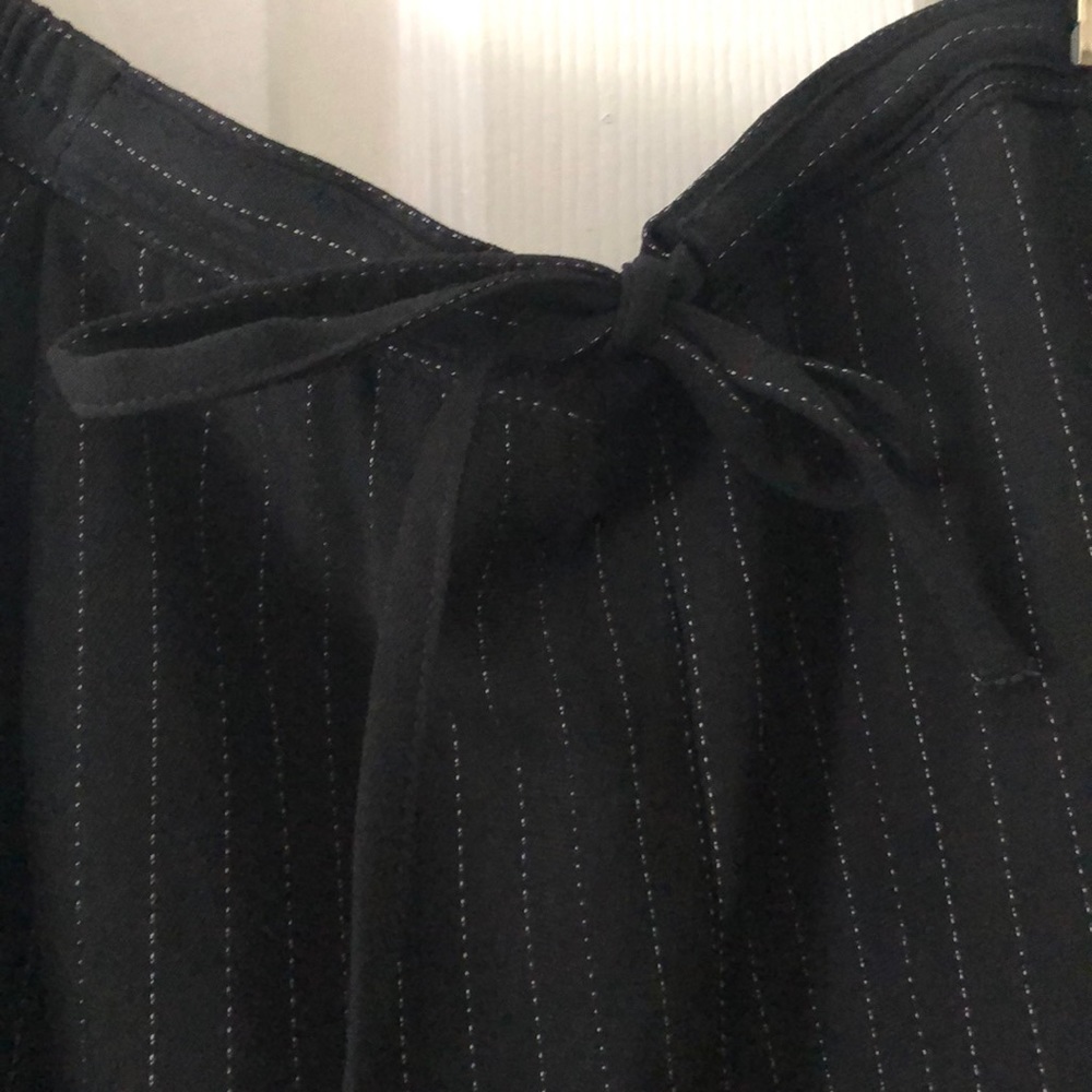 Pin striped - Picture 3 of 6